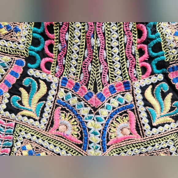 Zara Shorts - Picture 3 of 4